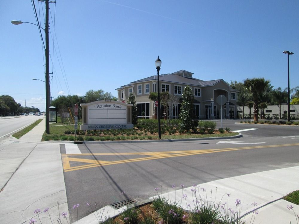 Kings Crossing Centre: 775 W. Granada Boulevard, Ormond Beach, FL 32174